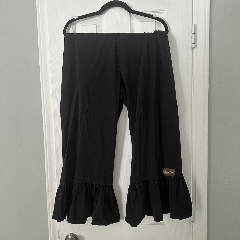 Matilda Jane black big ruffle pants sz XXL